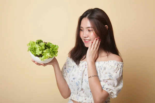 Healthy Asian Woman Salad Beige Background — Stock Photo, Image