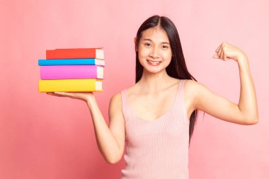 Genç Asyalı kadın ile eğitim kitap olabilir.