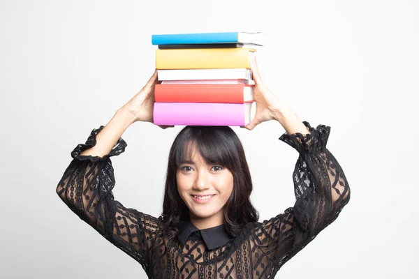 Jeune femme asiatique étudiant avec mai livres . — Photo