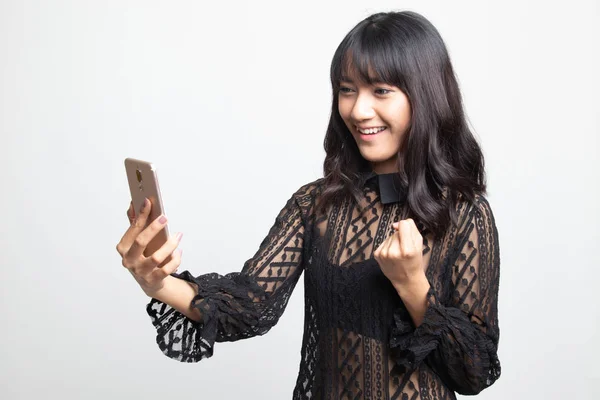 Successful young Asian woman with mobile phone. — Stock Photo, Image