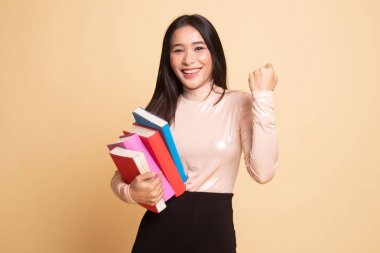 Genç Asyalı kadın ile eğitim kitap olabilir.