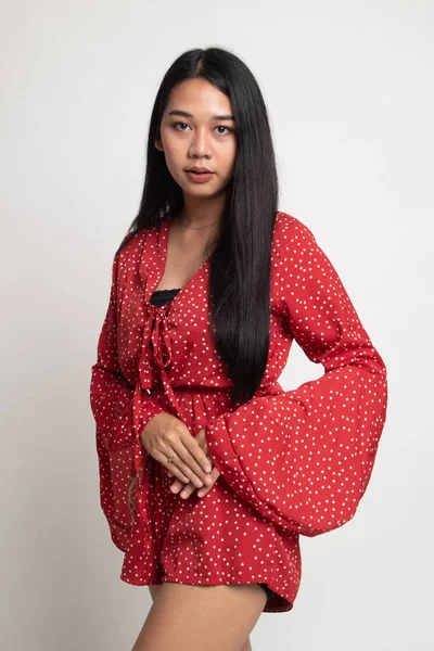 Porträt der schönen jungen asiatischen Frau. — Stockfoto