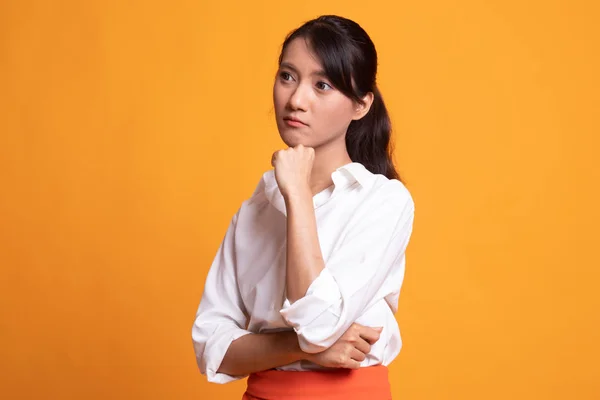 Serious  young Asian woman  look away. — Stock Photo, Image