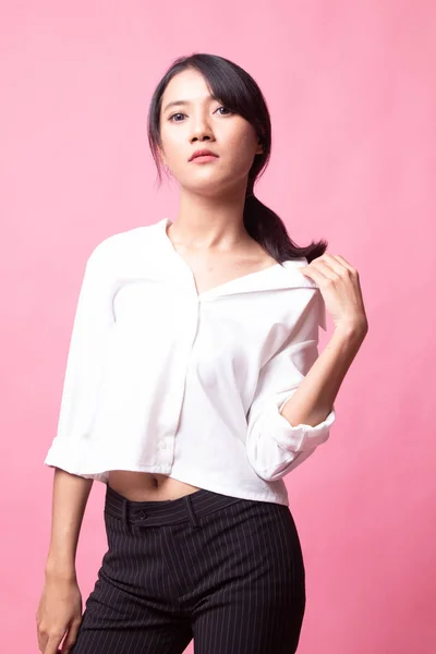 Portrait of beautiful young Asian woman — Stock Photo, Image