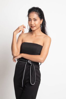 Asyalı güzel bir kadının portresi..