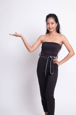 Genç Asyalı kadın eliyle mevcut.