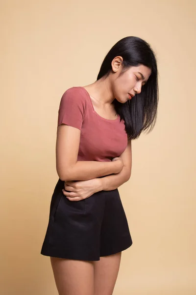 Young Asian woman got stomachache. — Stock Photo, Image