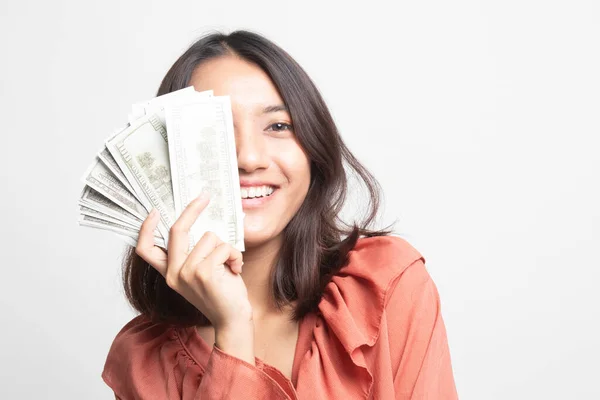 Retrato Una Joven Asiática Mostrando Montón Billetes Dinero Sobre Fondo —  Fotos de Stock