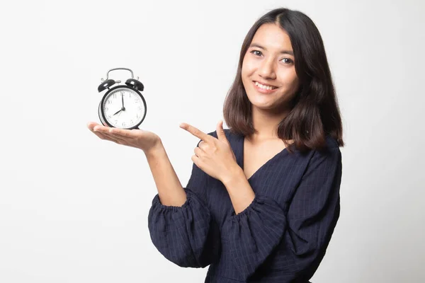 Joven Mujer Asiática Apuntan Reloj Sobre Fondo Blanco —  Fotos de Stock