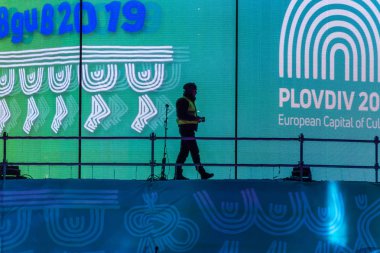 Avrupa kültür başkenti - Plovdiv 2019, Bulgaristan Plovdiv, Bulgaristan - 12 Ocak 2019 - Main tower ve açılışında sahne gösterisi.