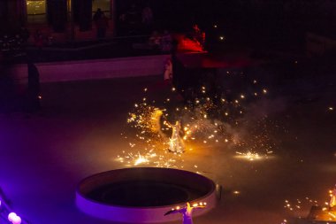 Plovdiv, Bulgaristan - 12 Ocak 2019 - yangın göster: Avrupa kültür başkenti - Plovdiv 2019, Bulgaristan açılış etkinliğinde.