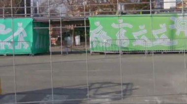 Plovdiv, Bulgaristan - 09 Ocak 2019 - ana kule ve Avrupa kültür başkenti - Plovdiv 2019 açılış etkinliği için sahne. Güzel mavi gökyüzü ve bulutlar içinde belgili tanımlık geçmiş.