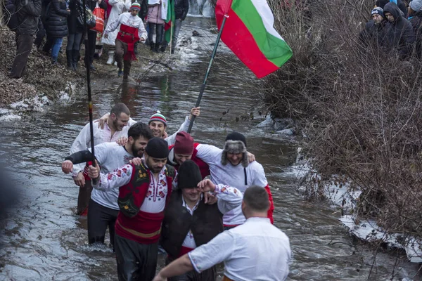 Kalofer Bulharsko Leden 2019 Tradiční Bulharské Horo Tanec Ledově Chladných — Stock fotografie