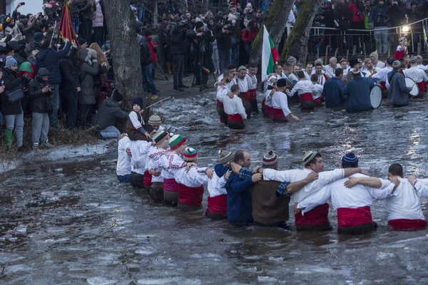 Kalofer Bulgarije Januari 2019 Traditionele Bulgaarse Snsd Dansen Ijzige Koude — Stockfoto