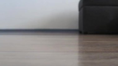 Bir robot elektrikli süpürge yüzey seviyesi görünümü