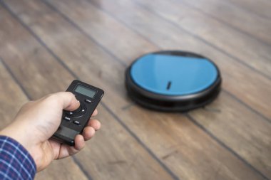 Robot elektrikli süpürge uzaktan kumanda kontrol holding