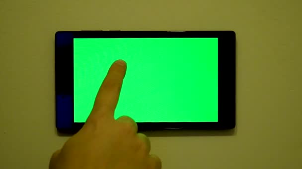 Умное устройство домашнего управления на стене — стоковое видео