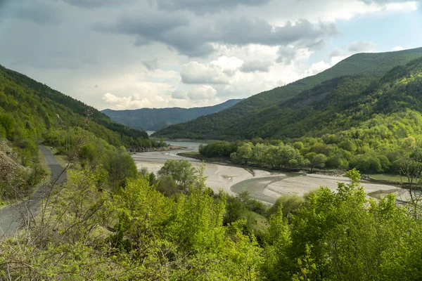 La naturaleza alrededor del río Borovitsa — Foto de Stock