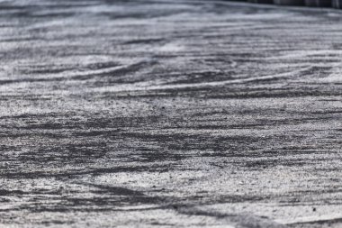 Yanmış lastik kauçuk bir drift