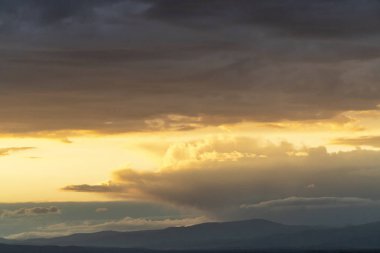 renkli bulutlar dramatik gökyüzü