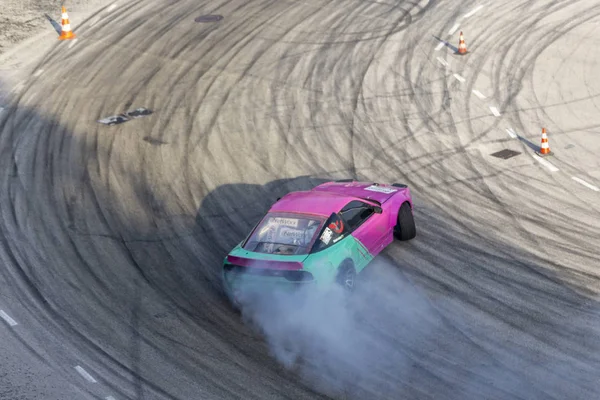 Car drifting race competition on a track — Stock Photo, Image