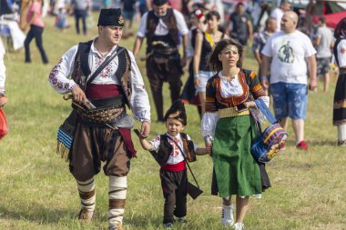 Dans ve müzik ile geleneksel Bulgar folklor festivali