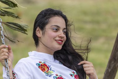 Dans ve müzik ile geleneksel Bulgar folklor festivali
