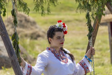 Dans ve müzik ile geleneksel Bulgar folklor festivali