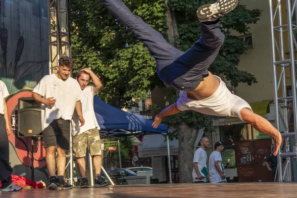 Breakdance show in Kapana gebied in Plovdiv — Stockfoto