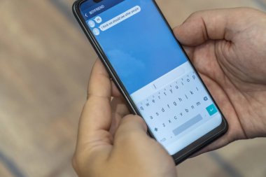 Eşcinsel realtionship kavramı kırmak - bir textl fro alma