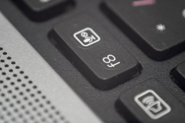 Klavyedeki M harfinin kapatılması