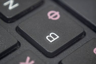 Klavyedeki B harfinin kapatılması