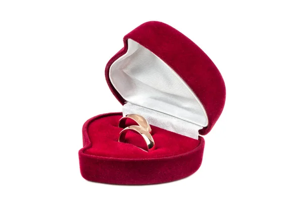 Dois Anéis Casamento Caixa Vermelha Fundo Branco — Fotografia de Stock