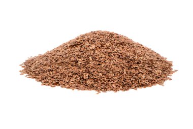 Beyaz arka plan üzerinde izole ham keten tohumu demet