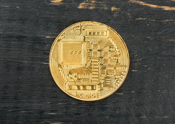 Tylna Strona Bitcoin Złota Moneta Podłoże Drewniane Widok Góry — Zdjęcie stockowe