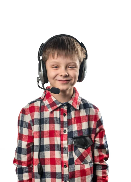 Kleiner Junge Mit Kopfhörer Und Mikrofon Auf Weißem Hintergrund — Stockfoto