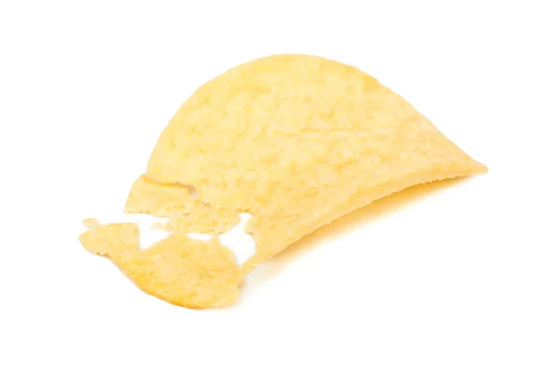 Fehér Alapon Darabra Tört Burgonya Chips — Stock Fotó