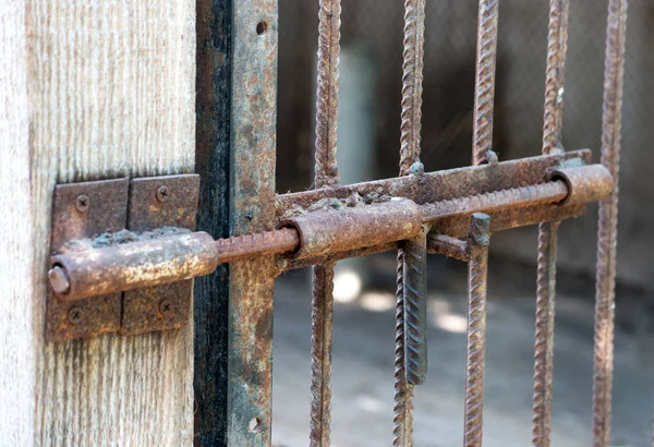 Old Rusty Iron Sliding Lock Close — Stock Photo, Image