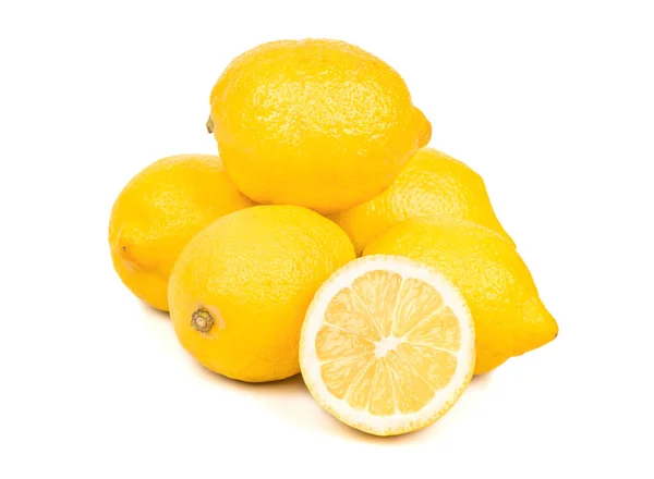 Limones con la mitad — Foto de Stock