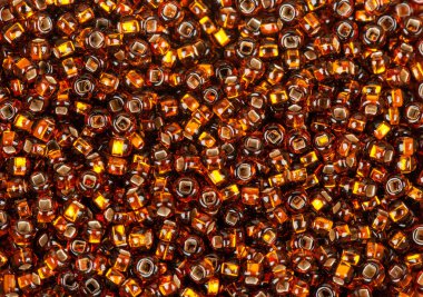 Dağınık kahverengi boncuklar