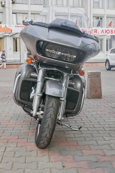 Krasnoyarsk Rusia Agosto 2018 Harley Davidson 107 Motocicleta Está Estacionado —  Fotos de Stock