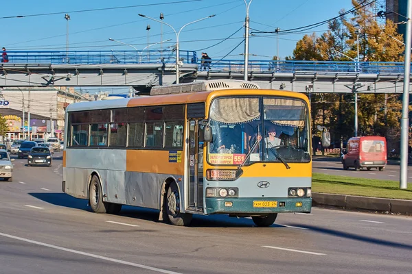 Krasnojarsk Rusko Října 2018 Hyundai Aerocity 540 Meziměstský Autobus Přijíždí — Stock fotografie