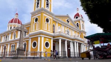 Granada Katedrali, Nikaragua Bulutlu bir günde