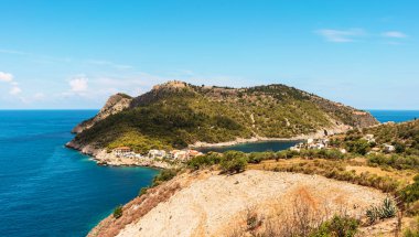 En güzel Kefalonian köyü Assos panorama fotoğraf. Yunanistan, Ionian Islands.