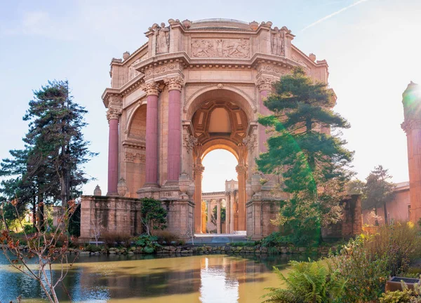 Paláci Výtvarných Umění Slunečný Den Rybníkem Před San Francisco Kalifornie — Stock fotografie