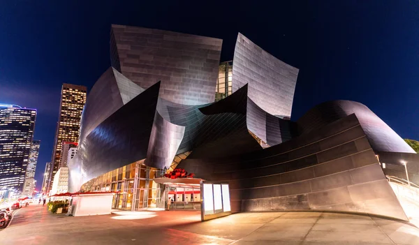Geceleri Disney konser salonu bina panorama, Los Angeles, Kaliforniya eyaleti.