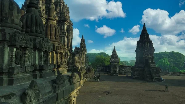 Precioso Templo Prambanan Contra Cielo Azul Hermoso Templo Prambanan Fue — Foto de Stock