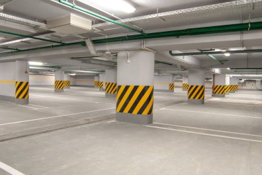 Boş otopark, yeraltı otoparkı