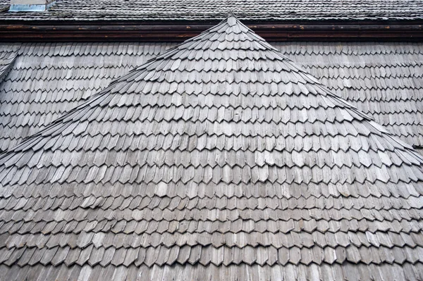 Плитка Мозаичной Крыши Дерева — стоковое фото
