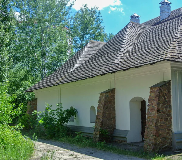Украинский Подлинный Дом Старый Деревянный Типовой Дом Архитектура Традиционного Украинского — стоковое фото